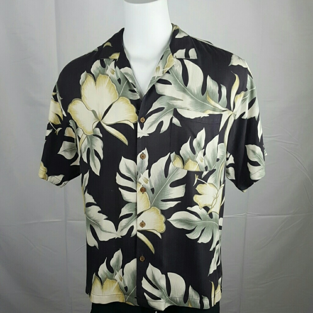 Tommy Bahama navy blue Hawaiin shirt size Large